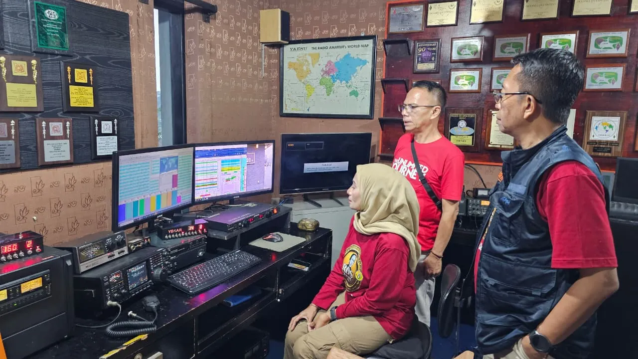Special Event Station 141 Th Raden Dewi Sartika (8A141RDS)