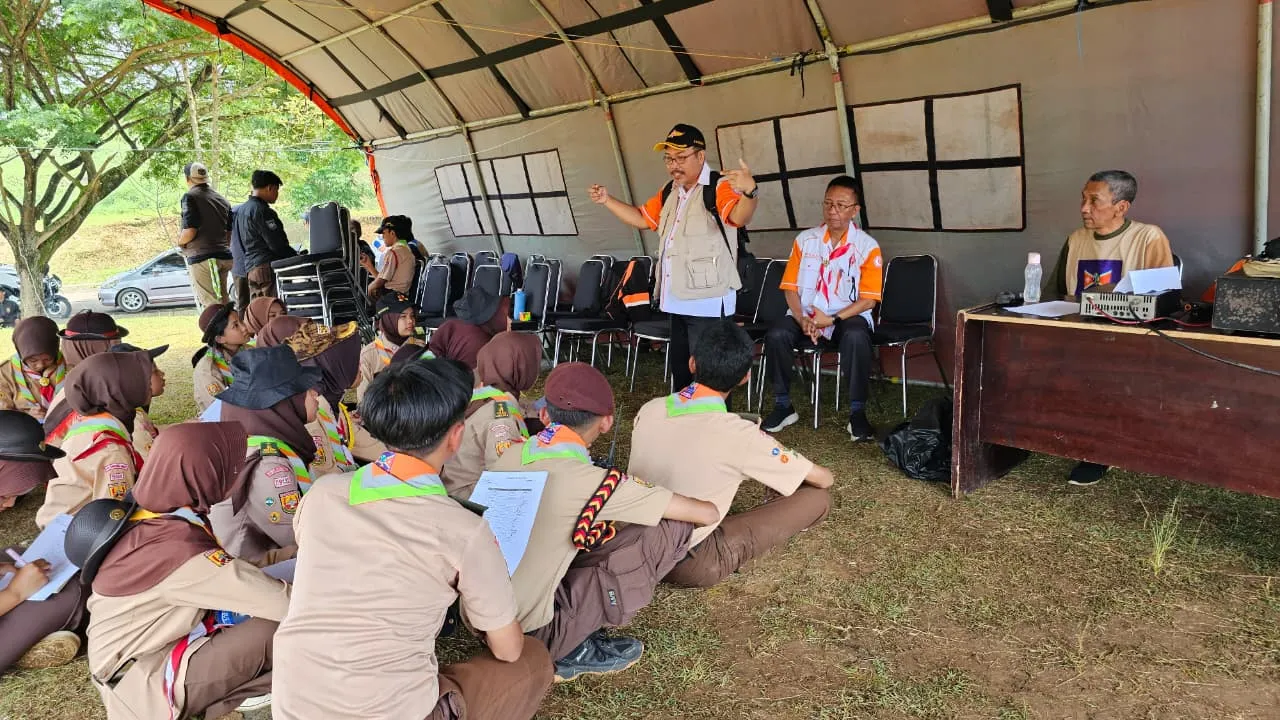 Kegiatan Hari Kedua JOTA-JOTI 2025 Kwarcab Kabupaten Bandung Barat Bersama ORARI Lokal Kabupaten Bandung Barat