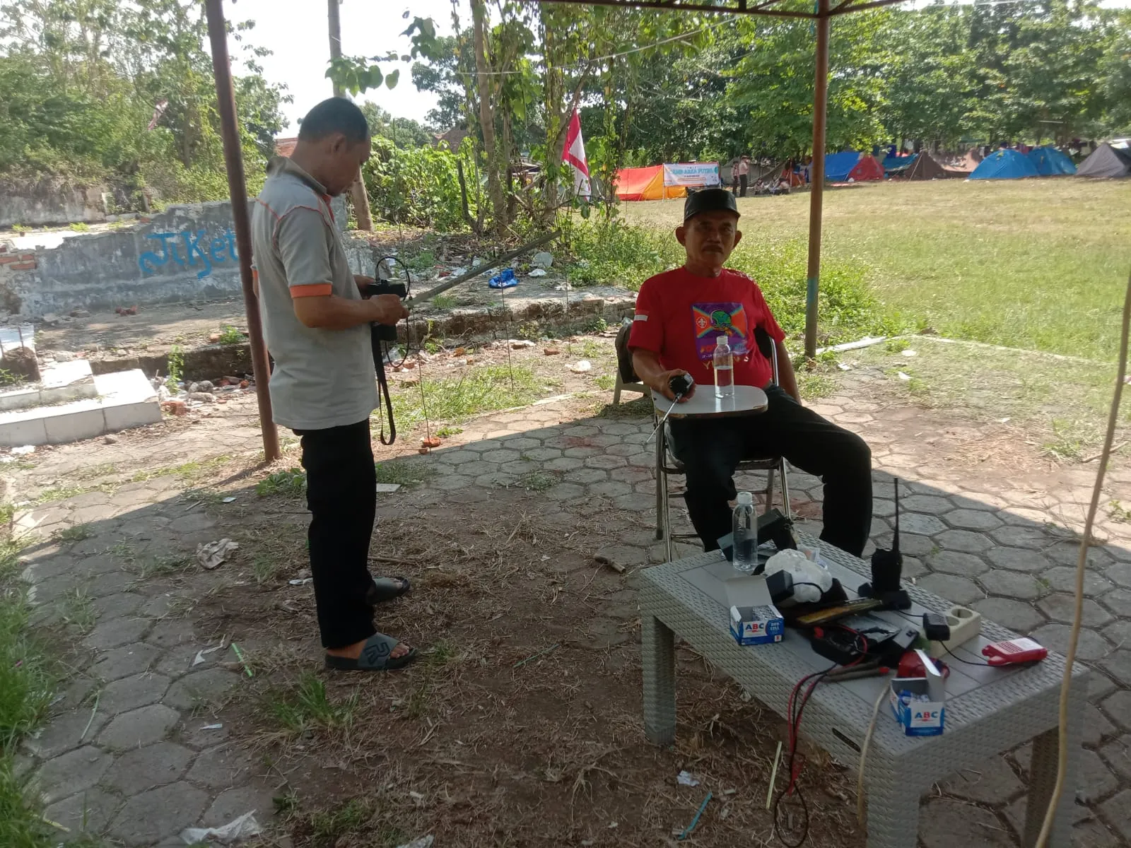 Kegiatan Hari Kedua JOTA-JOTI 2025 Kwarcab Kota Cirebon Bersama ORARI Lokal Kota Cirebon