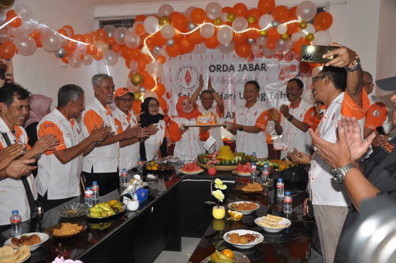 Orari Anniversary 57 - 2025